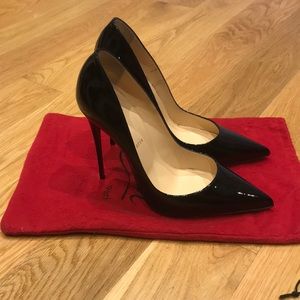 Christian Louboutin So Kate patent black heels